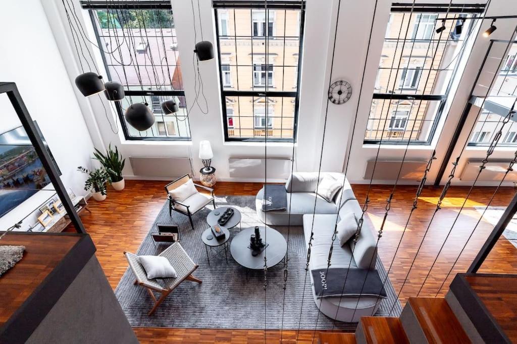 Appartamento The Factory Loft Praga Esterno foto